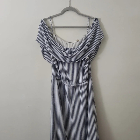 Alice + Olivia Grazi Off Shoulder Striped Maxi length Dress blue white Size 8 - Picture 3 of 7